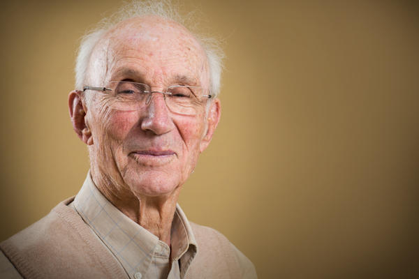 Dr. Hans K. Uhthoff