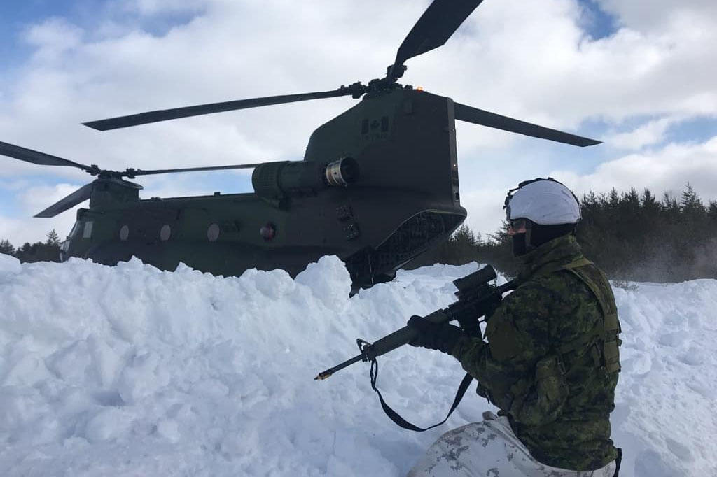 two members of the Canadian Armed Forces share why they are training at the Faculty of Medicine to become physicians for the country’s troops.