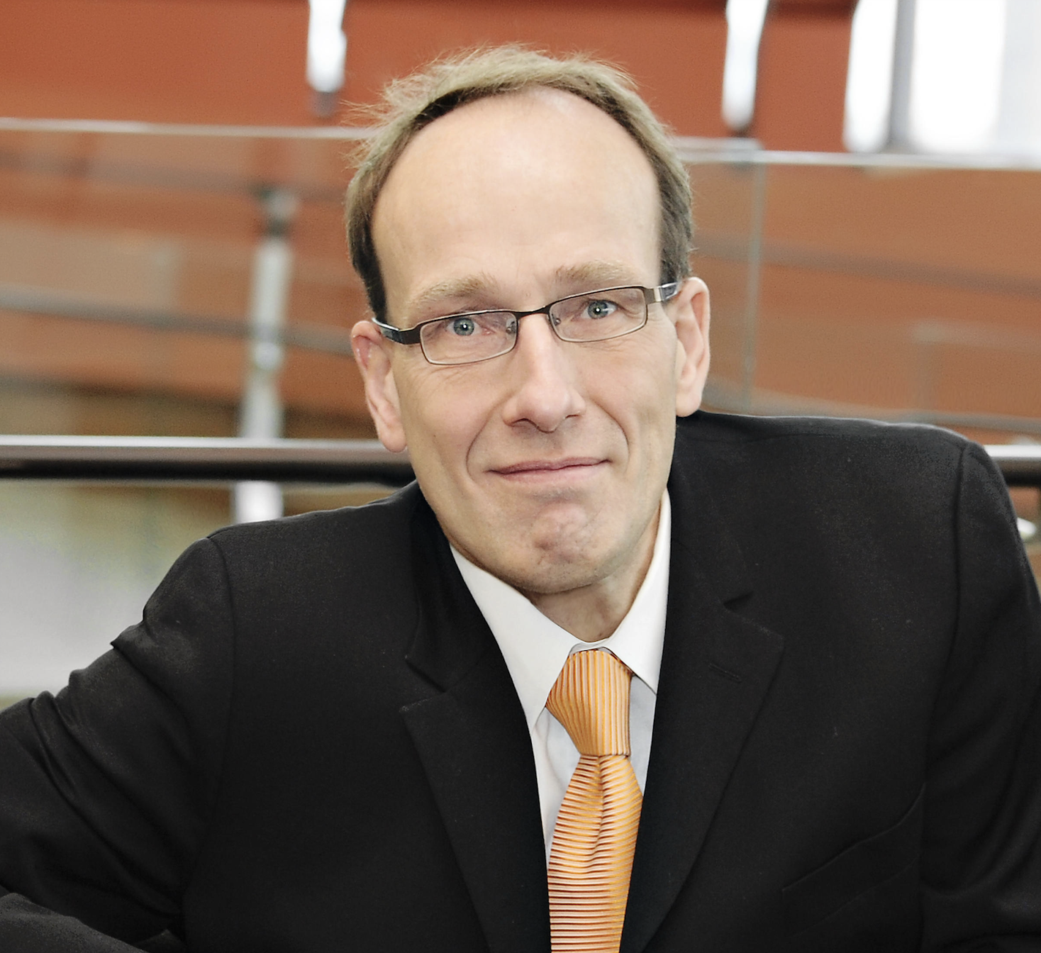 Dr. Georg Northoff