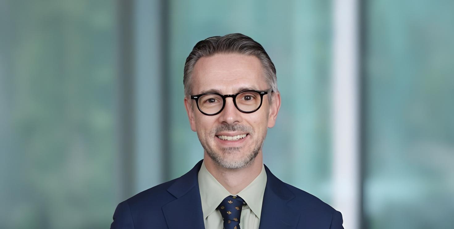Dr. Christopher Buckle