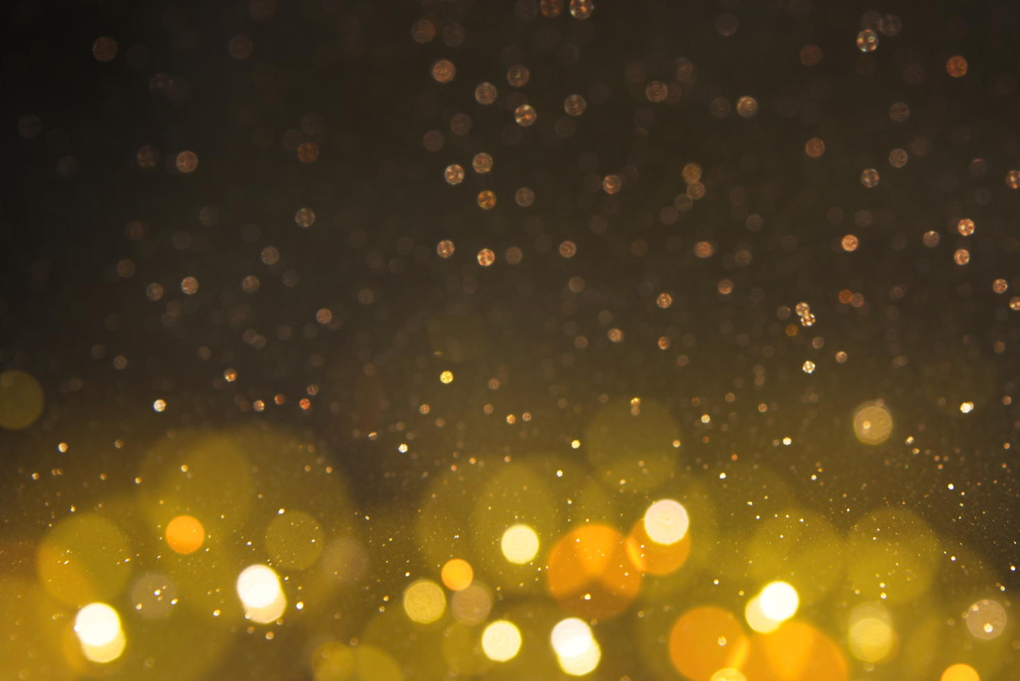 Gold confetti