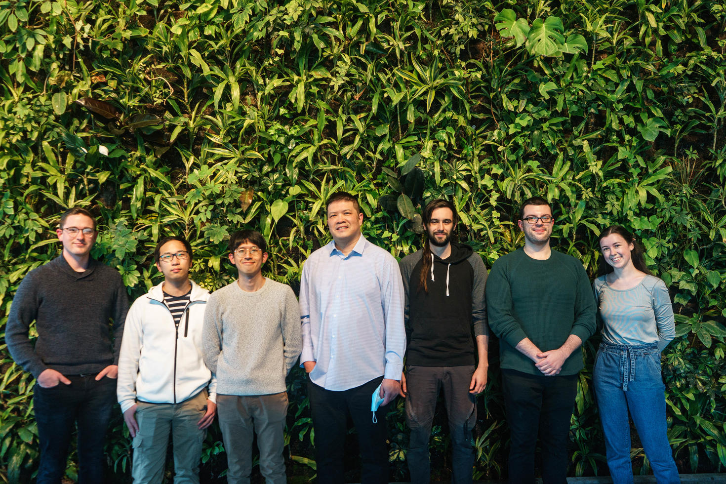 Professor Tom Woo with his team of students