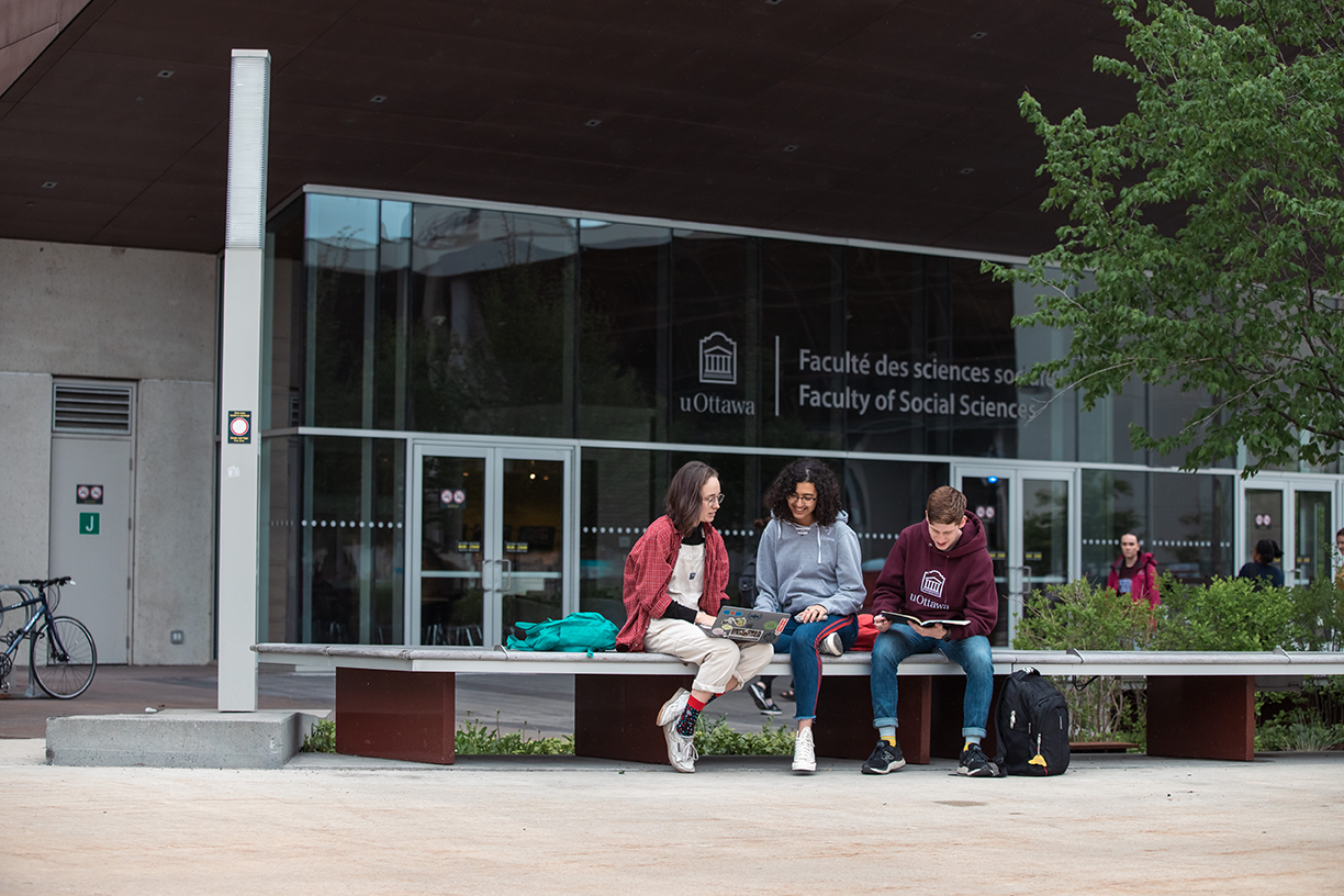 Students in front of the FSS Building