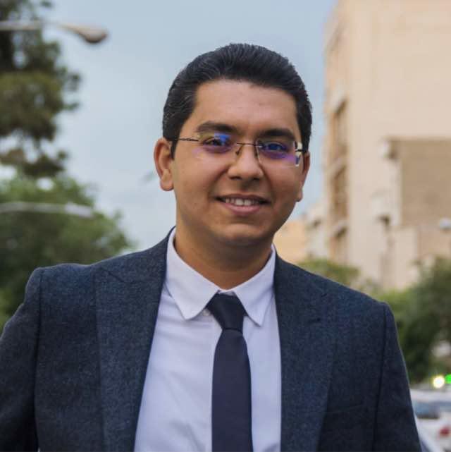 Mojtaba Khastar Headshot