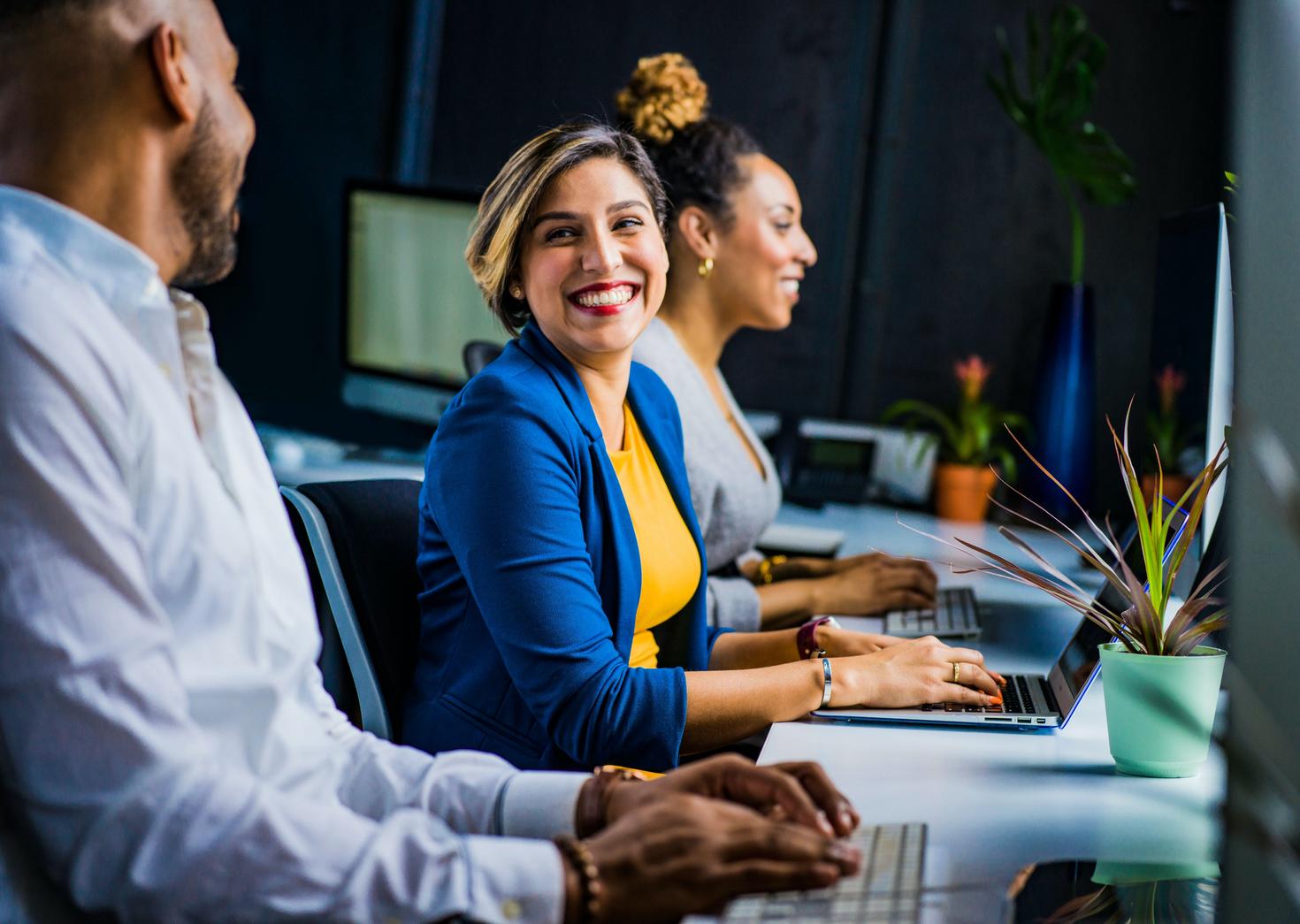 Personnes dans une session de formation