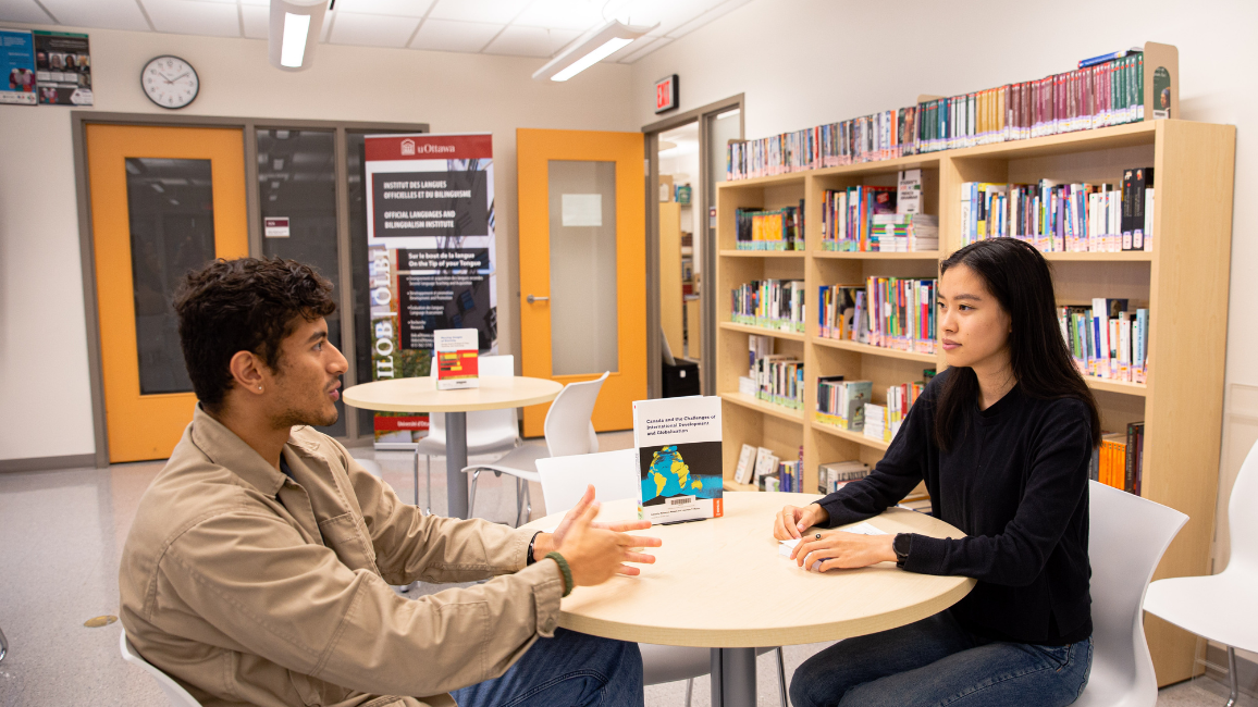 Daniel et Samantha, deux étudiants, au CRJC