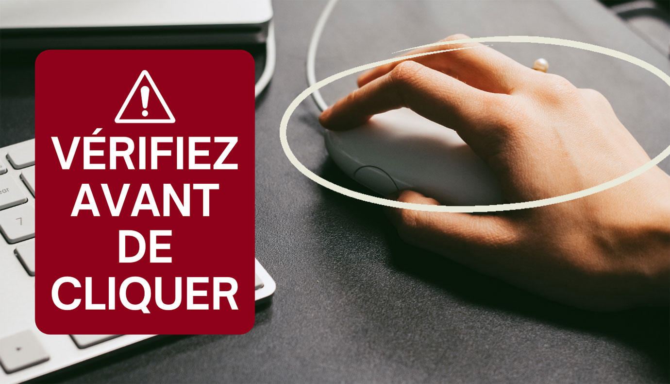 Main d'une personne cliquant sur une souris avec un panneau d'avertissement apparaissant et disant "vérifiez avant de cliquer".