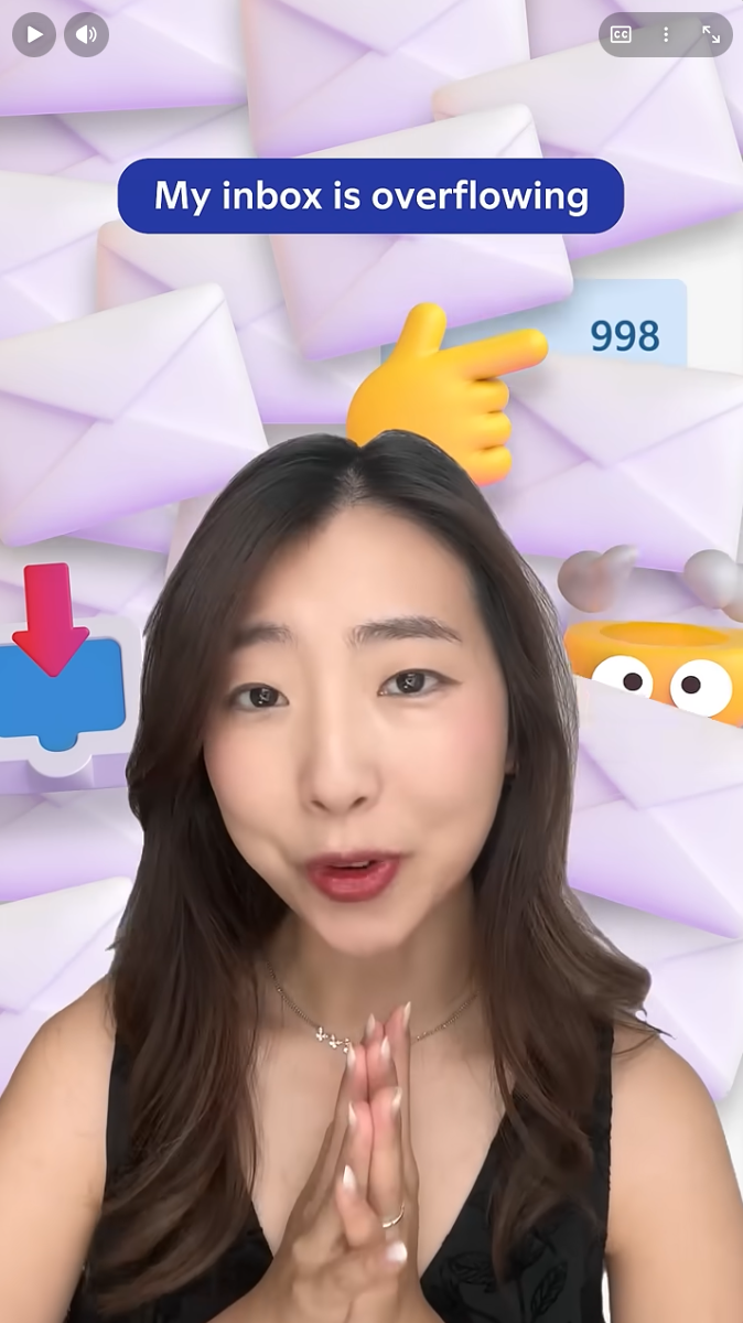 Capture d'écran d'une vidéo YouTube montrant une femme et le texte « Ma boîte de réception déborde »