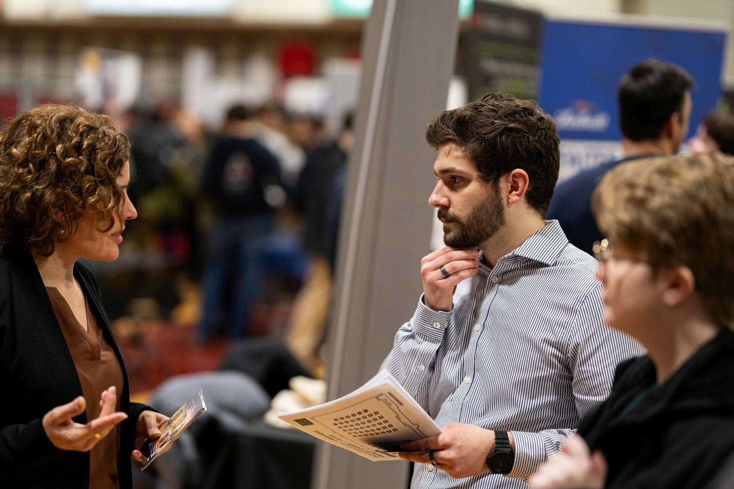 Discussion entre employeur et etudiant