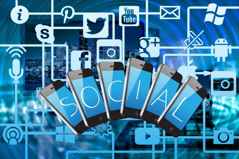 logos des différents médias sociaux