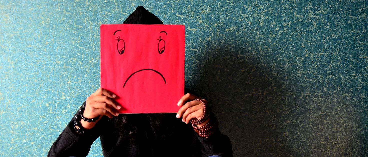 Adolescent exprimant de la tristesse.