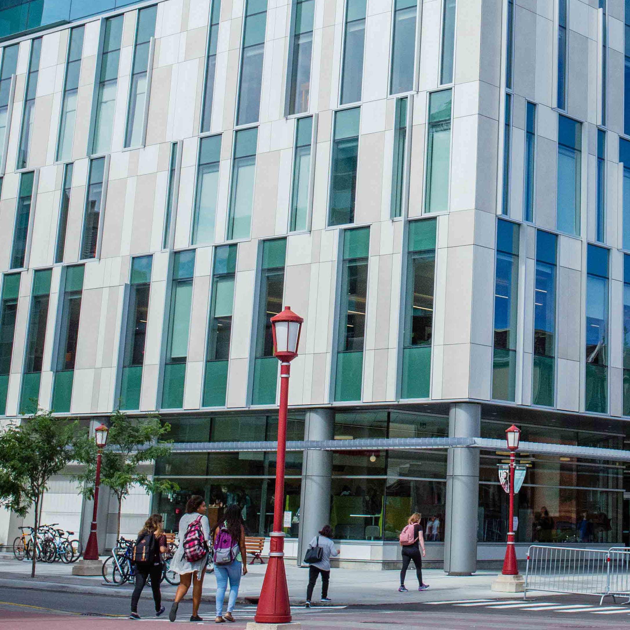 édifice sur le campus uOttawa