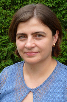 Karnizova, Lilia
