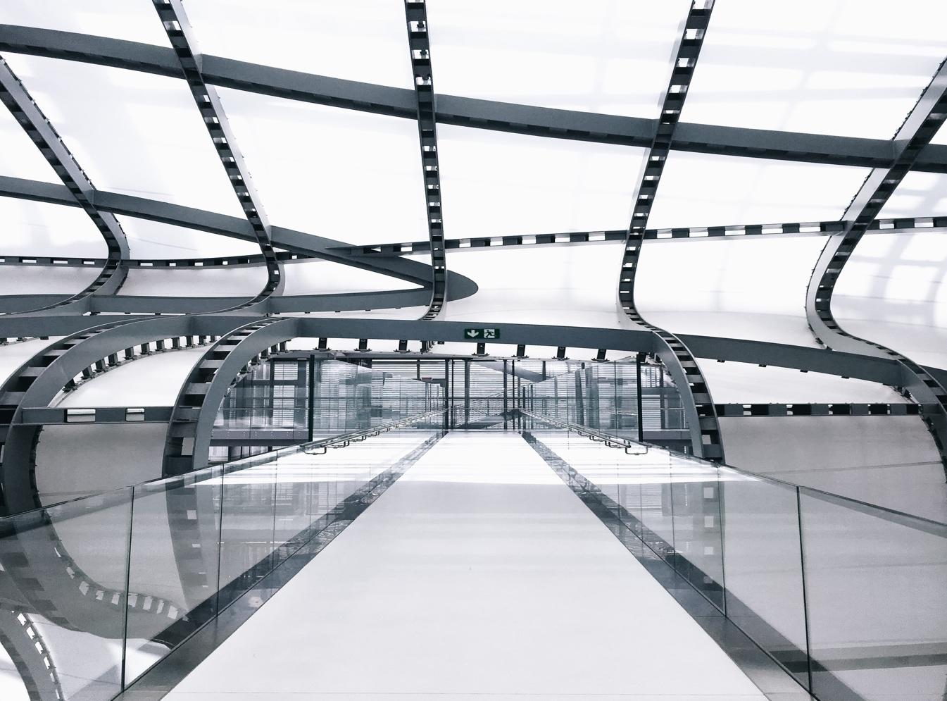 L'architecture à l'interieur d'un edifice