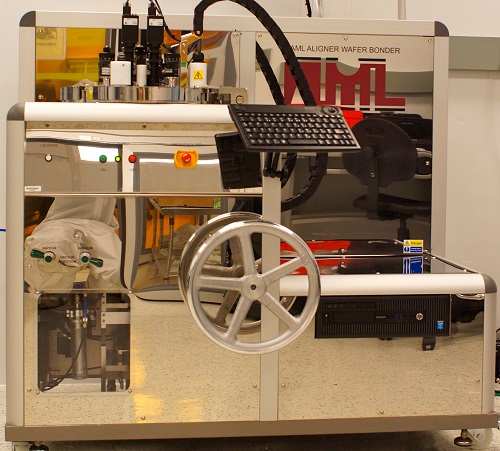 Image of a wafer bonder