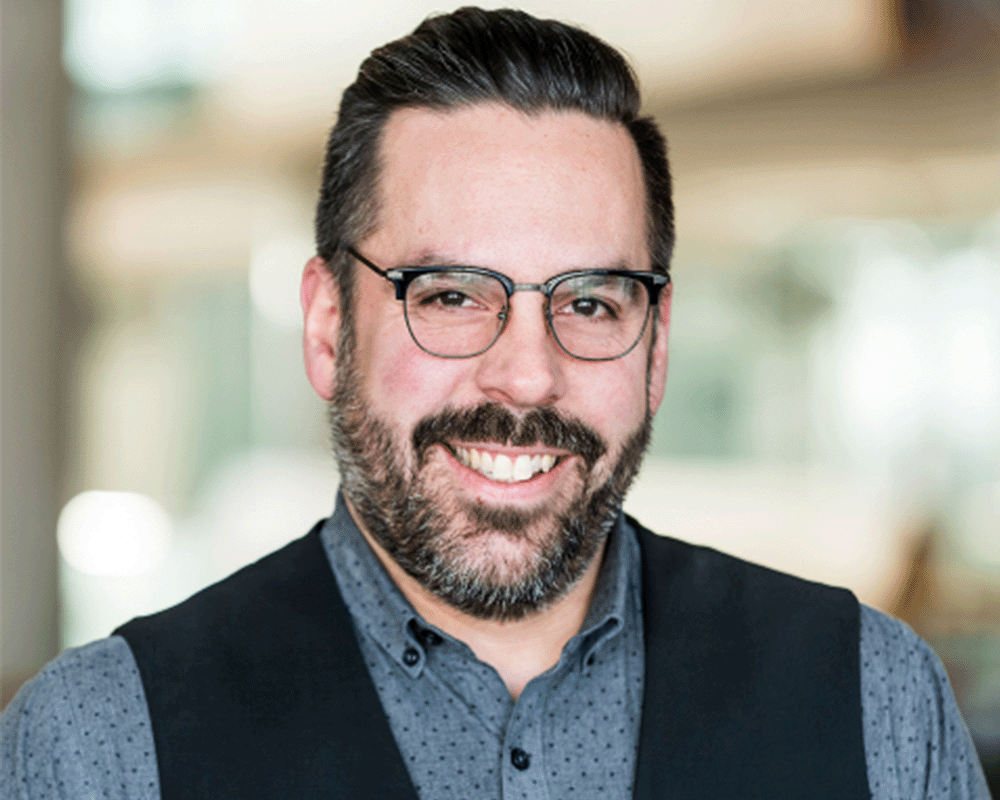 Dr. Simon Beaudry.