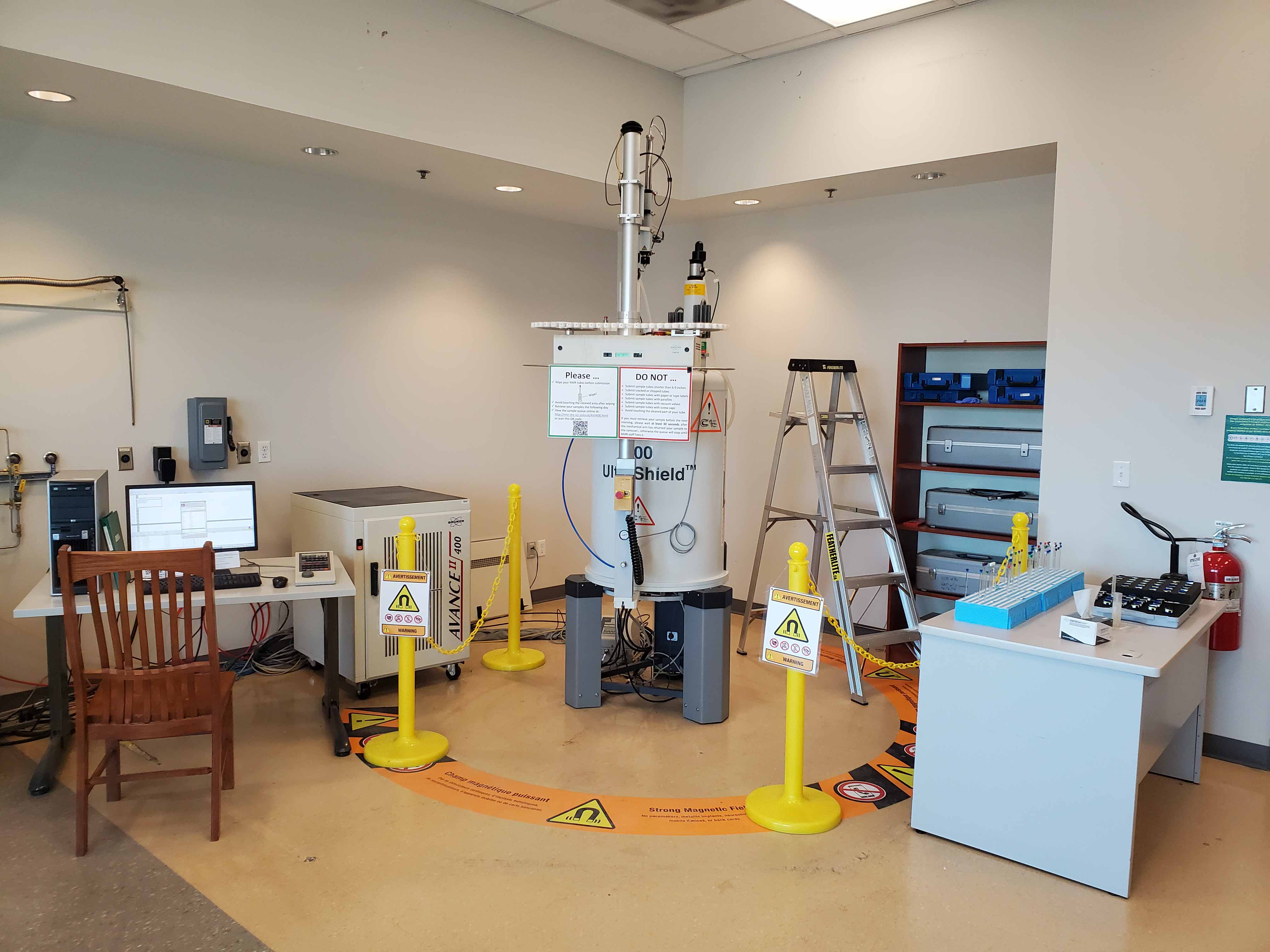 Bruker AVANCE II 400