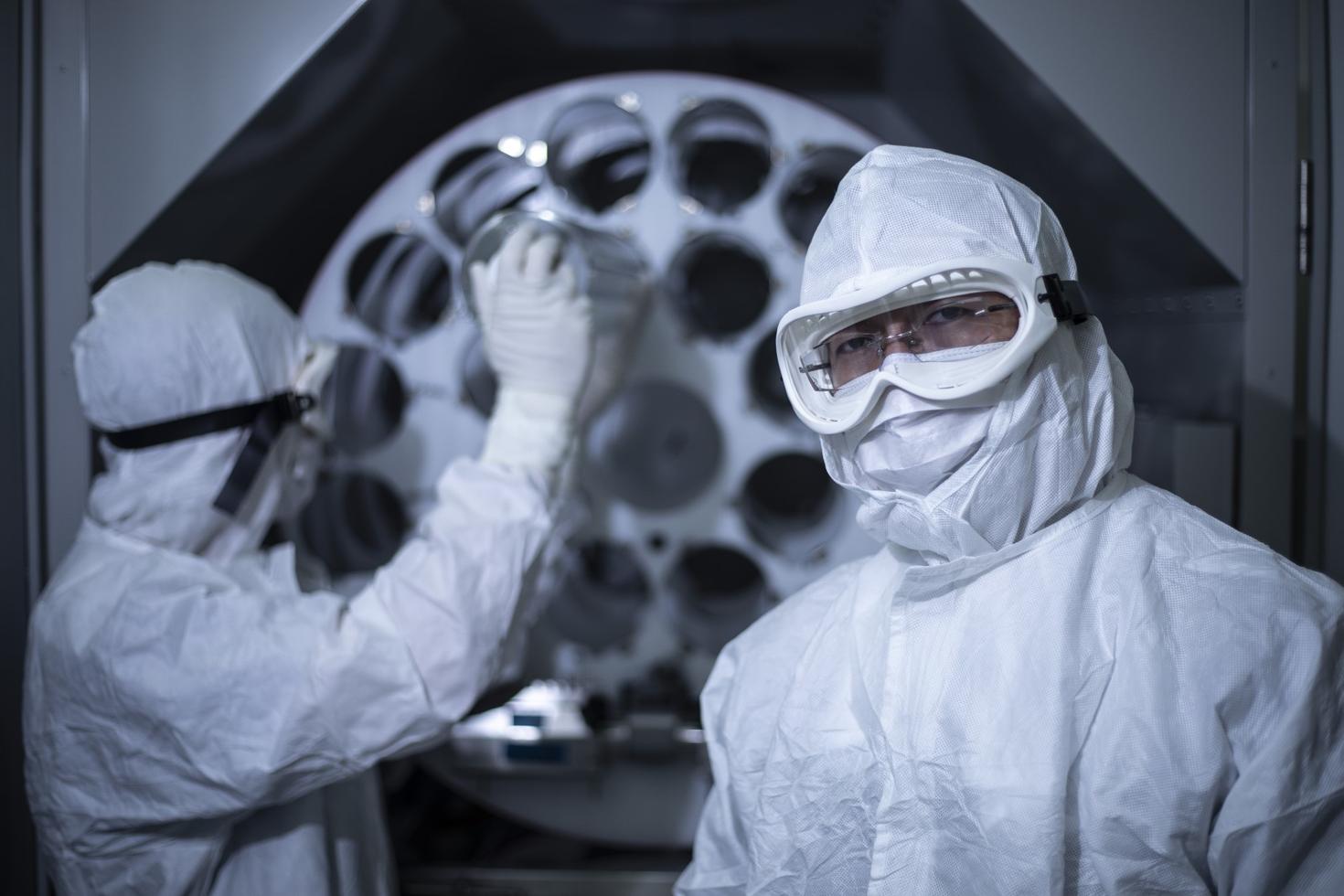 Two researchers in the Biotherapeutics Manufacturing Centre