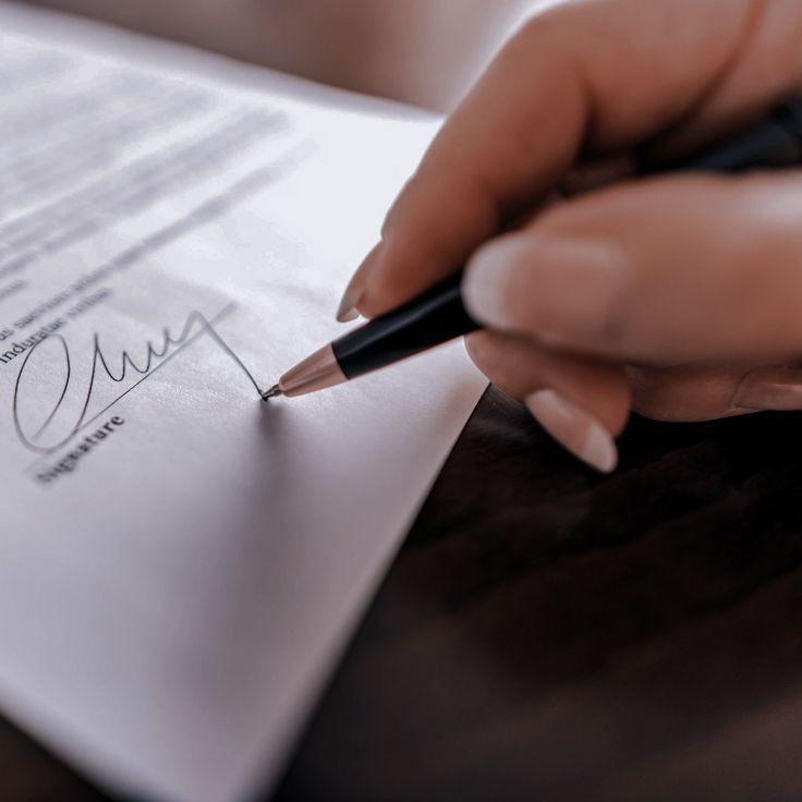 Singing a contract
