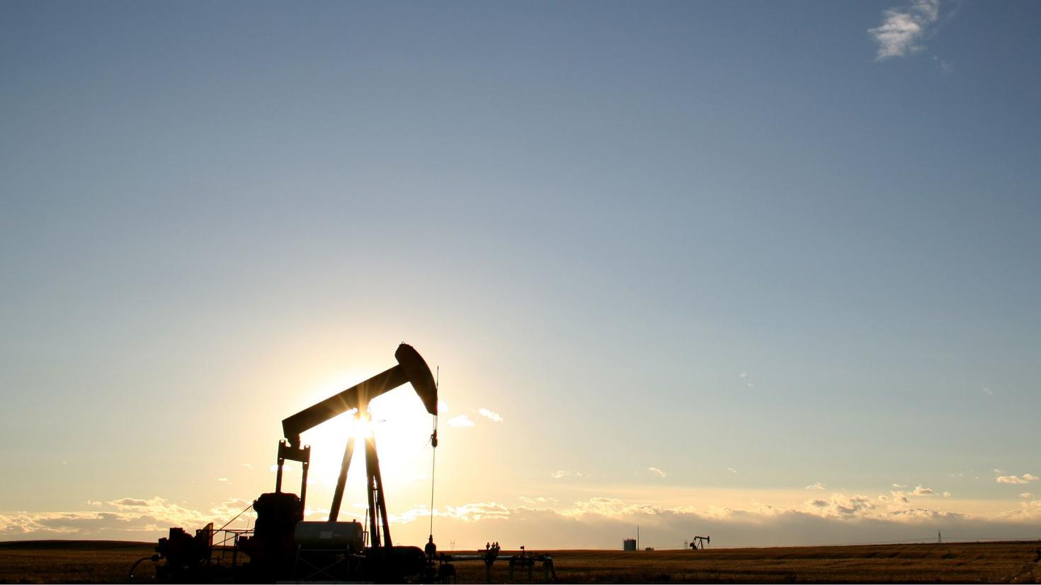 pipeline worker