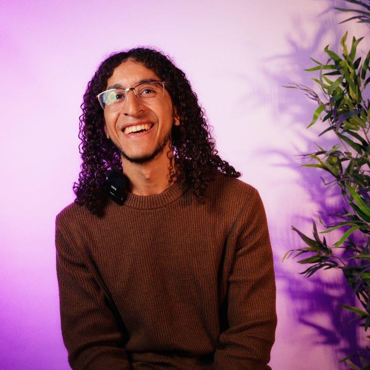 Marwan Bakr, l'un des lauréats des prix 21 moins de 21 ans de Jeunesse Ottawa