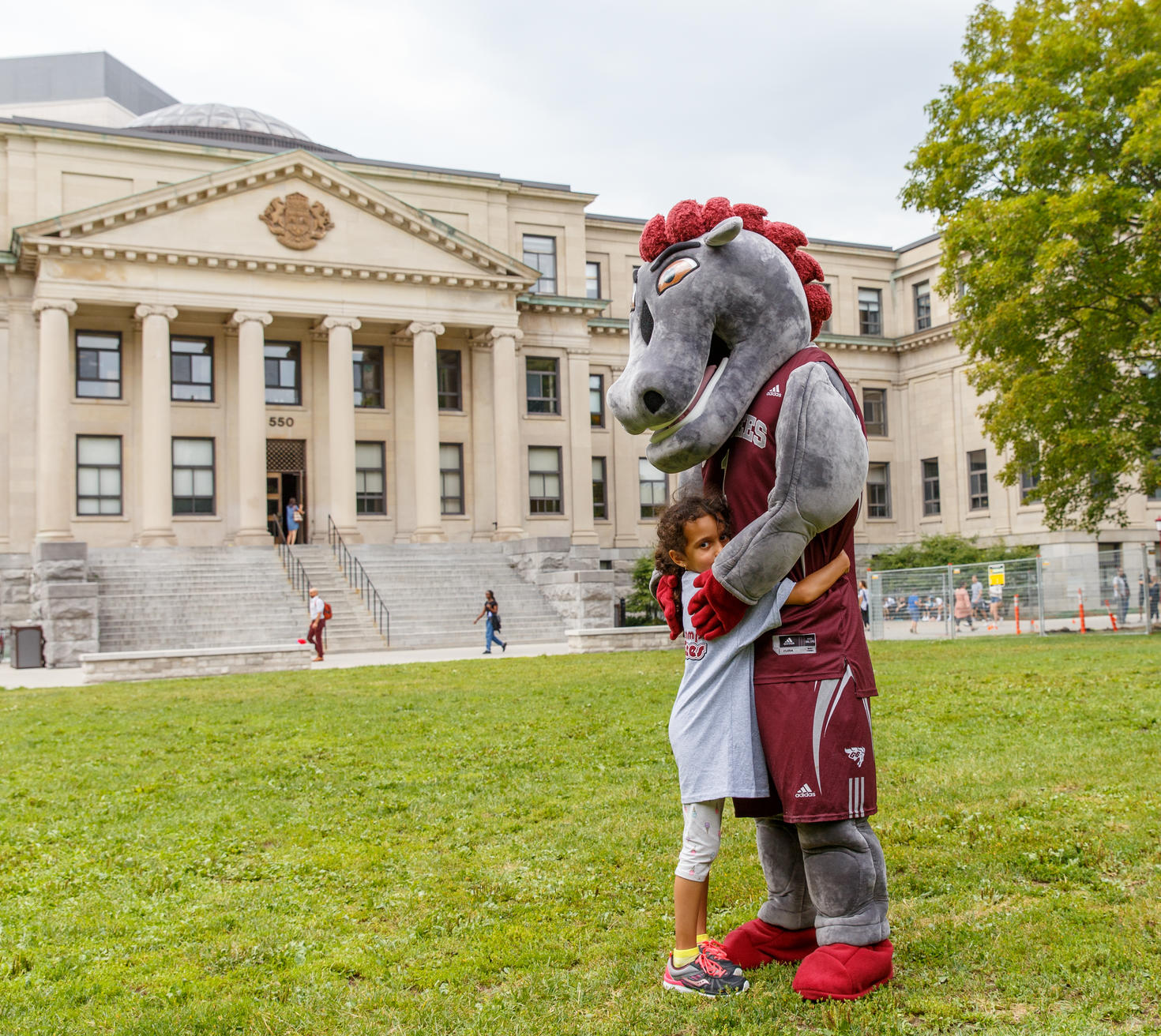 Gee-Gees mascot 