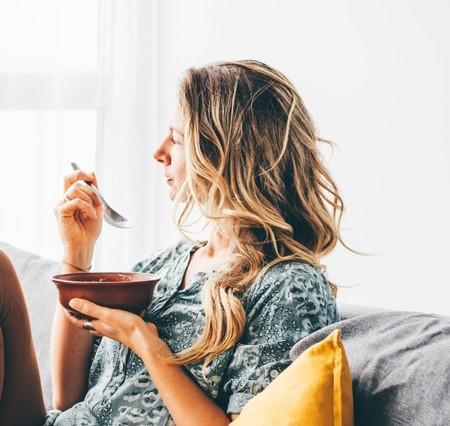 Women eating