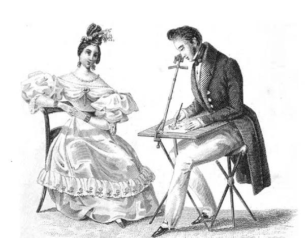 Un homme dessinant une femme dans des habits de d'époque